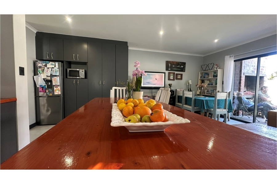 3 Bedroom Property for Sale in De Zoete Inval Western Cape
